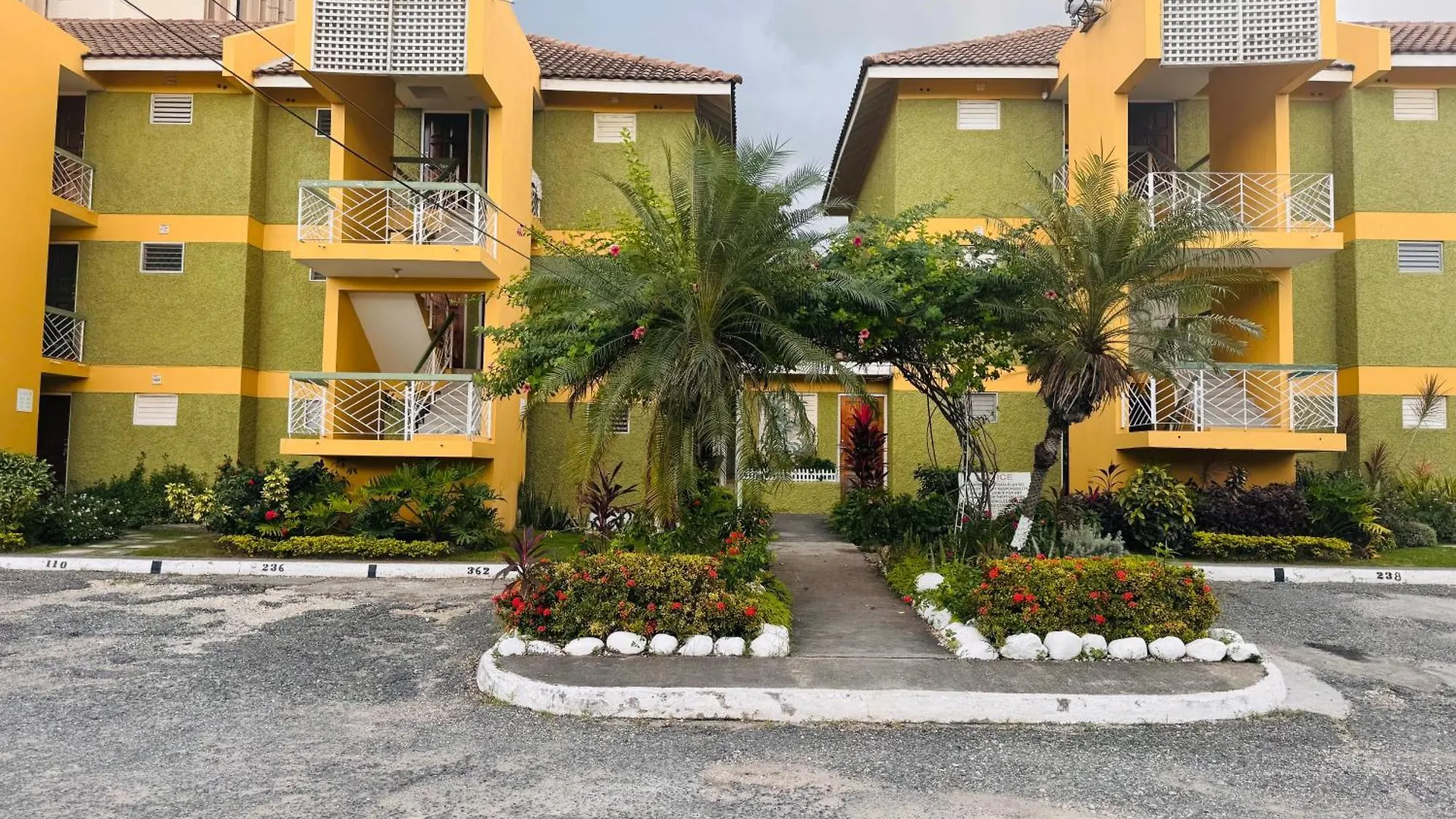 Chelsea Bliss Apartment Kingston