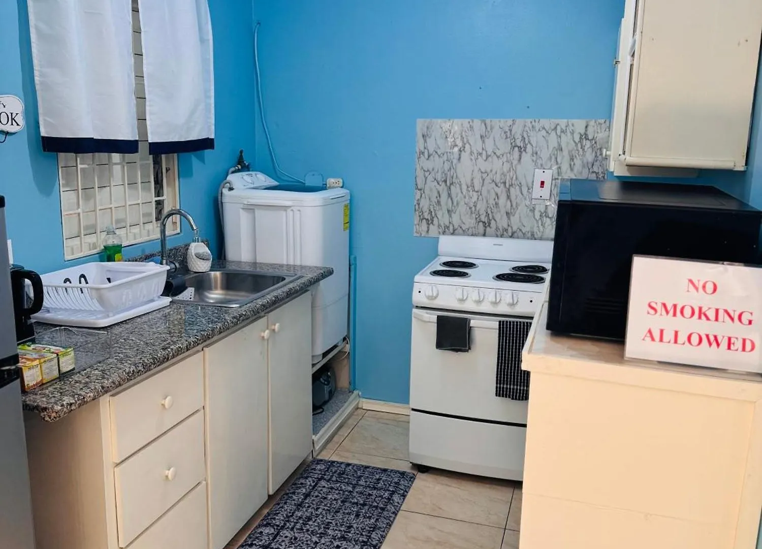 Chelsea Bliss Apartment Kingston 0*,  Jamaica